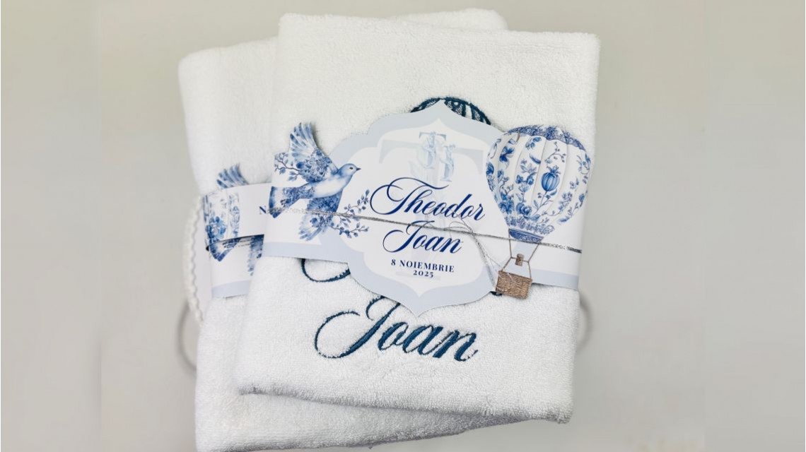 Trusou botez baietel Hot Air Balloon Blue Toile cu baloane de aer cald design elegant 34